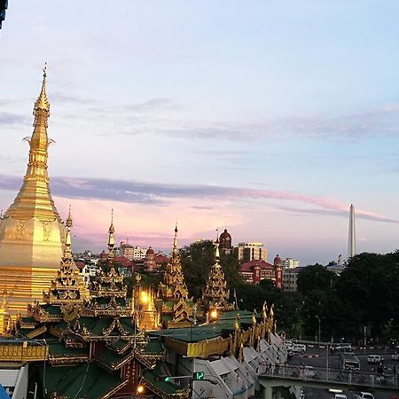 Dengba Hostel Yangon Ngoại thất bức ảnh