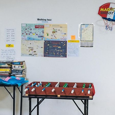 Dengba Hostel Yangon Ngoại thất bức ảnh