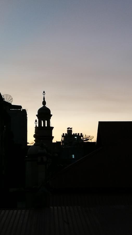 Dengba Hostel Yangon Ngoại thất bức ảnh