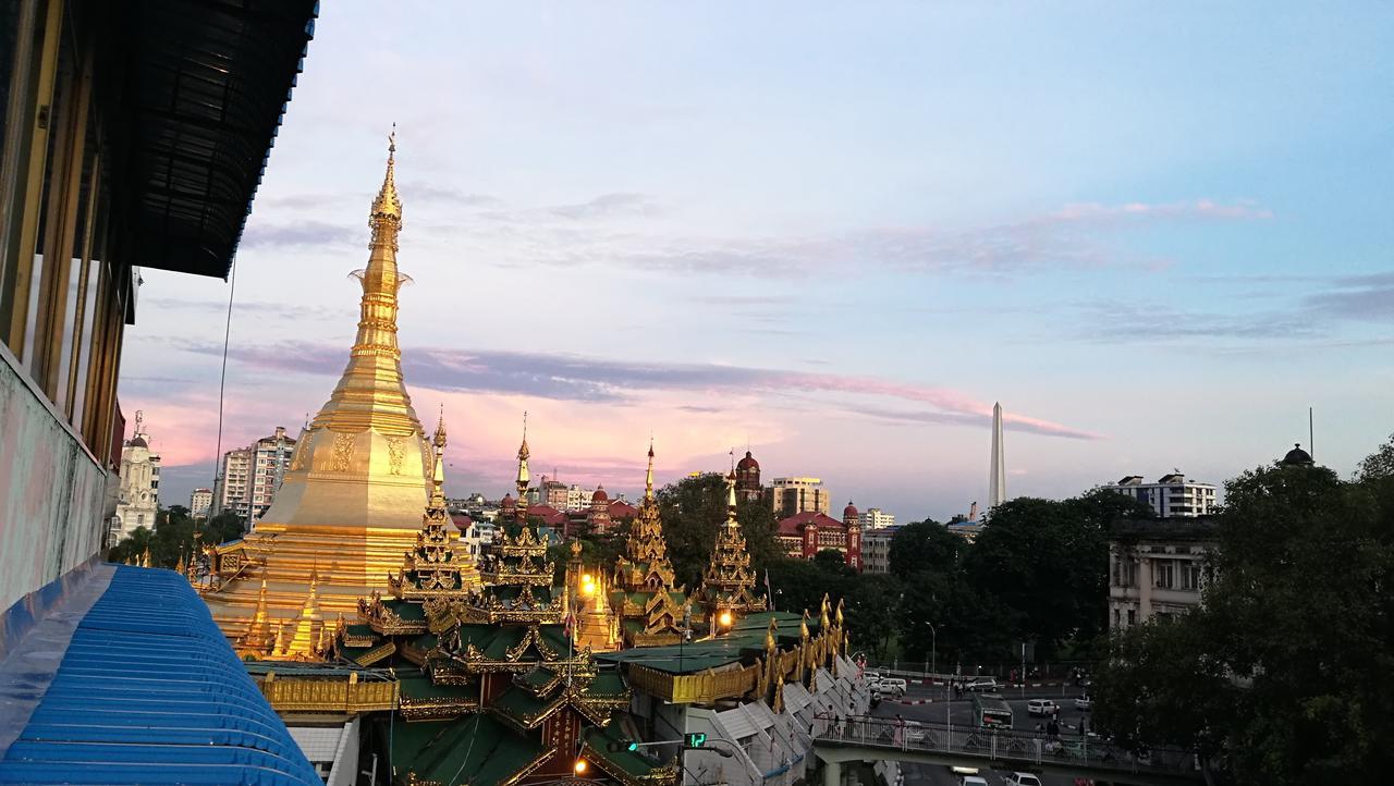 Dengba Hostel Yangon Ngoại thất bức ảnh