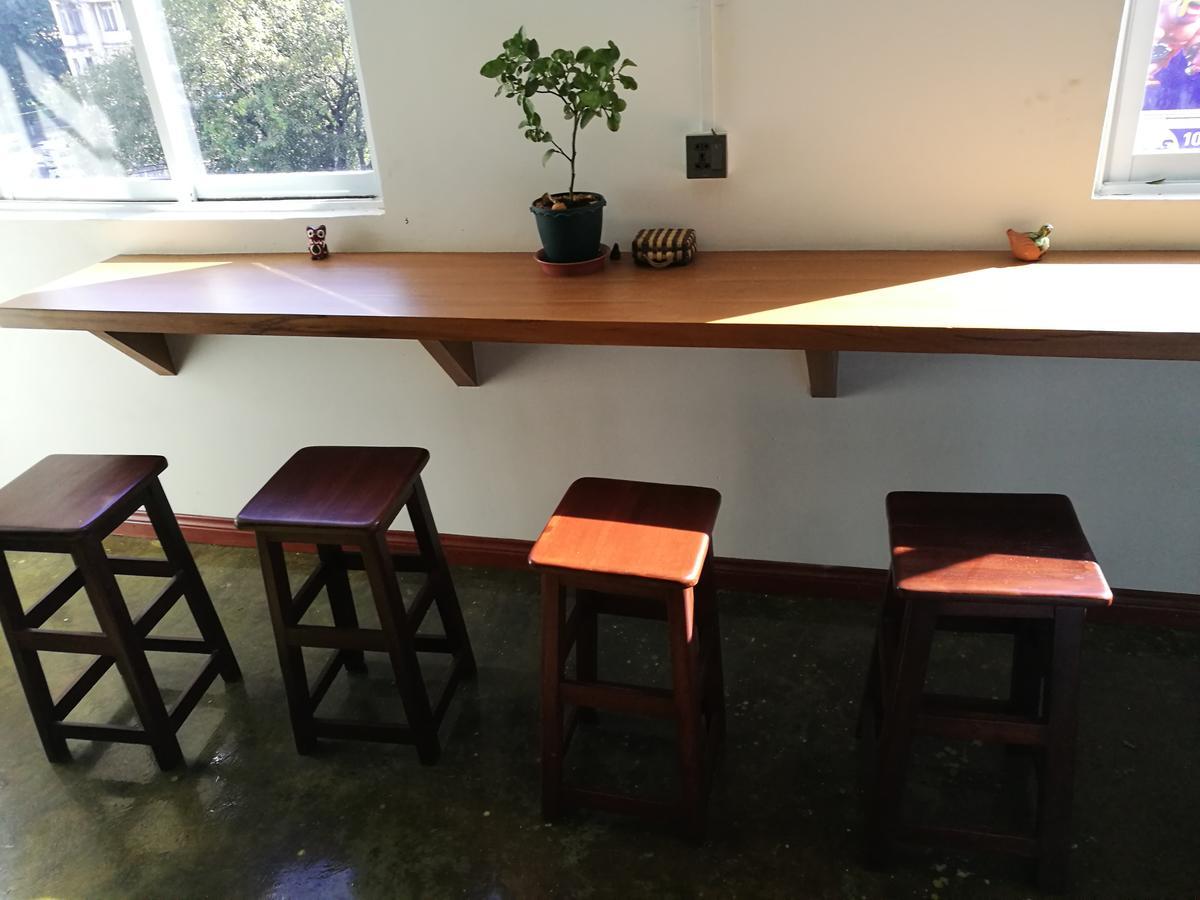 Dengba Hostel Yangon Ngoại thất bức ảnh