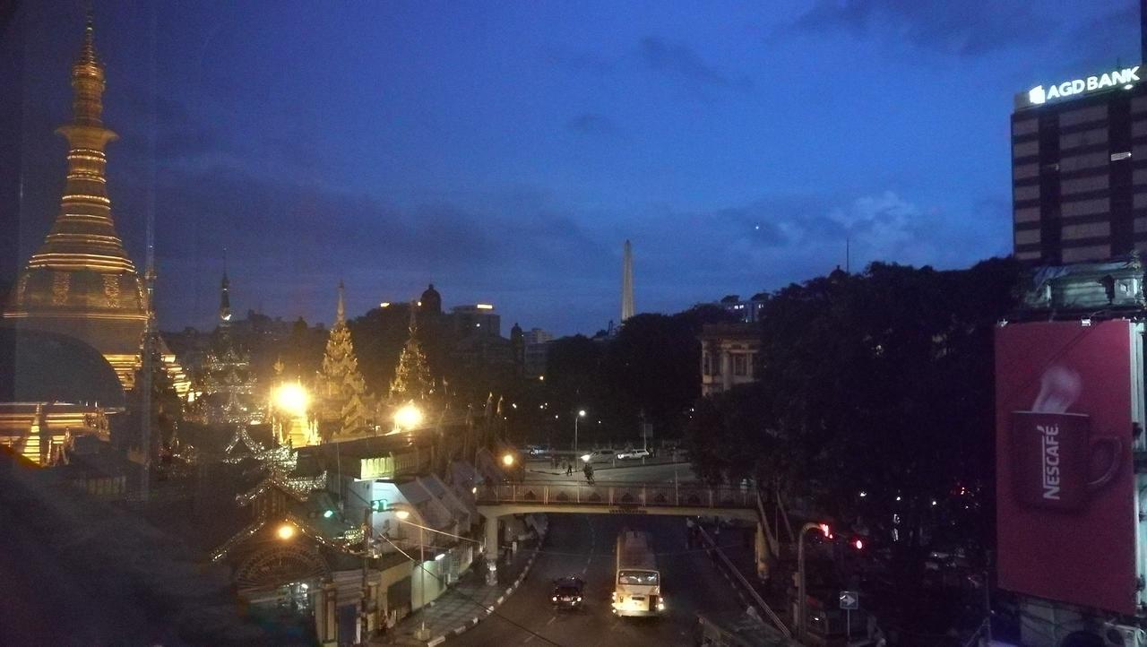 Dengba Hostel Yangon Ngoại thất bức ảnh