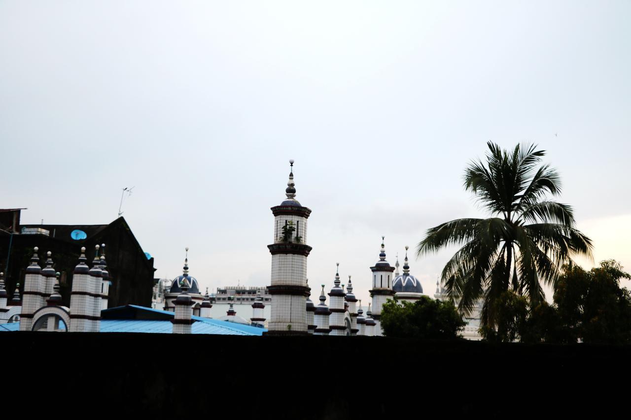 Dengba Hostel Yangon Ngoại thất bức ảnh