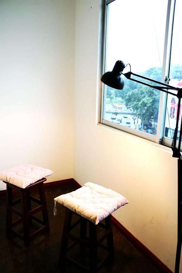Dengba Hostel Yangon Ngoại thất bức ảnh