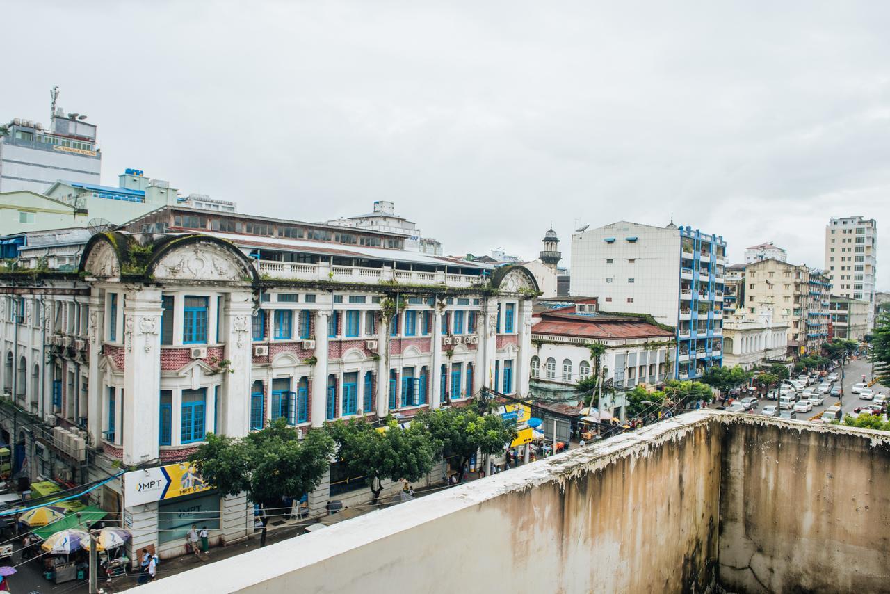 Dengba Hostel Yangon Ngoại thất bức ảnh