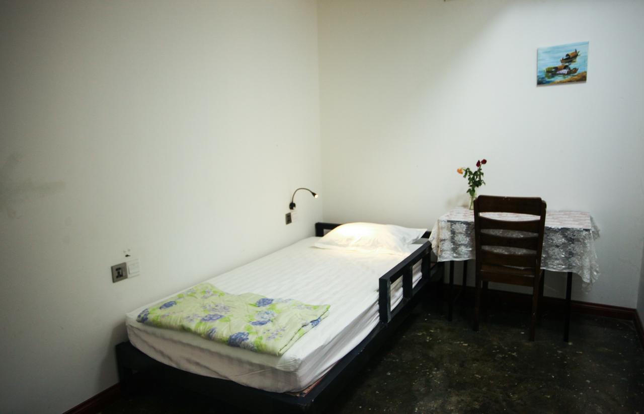 Dengba Hostel Yangon Ngoại thất bức ảnh