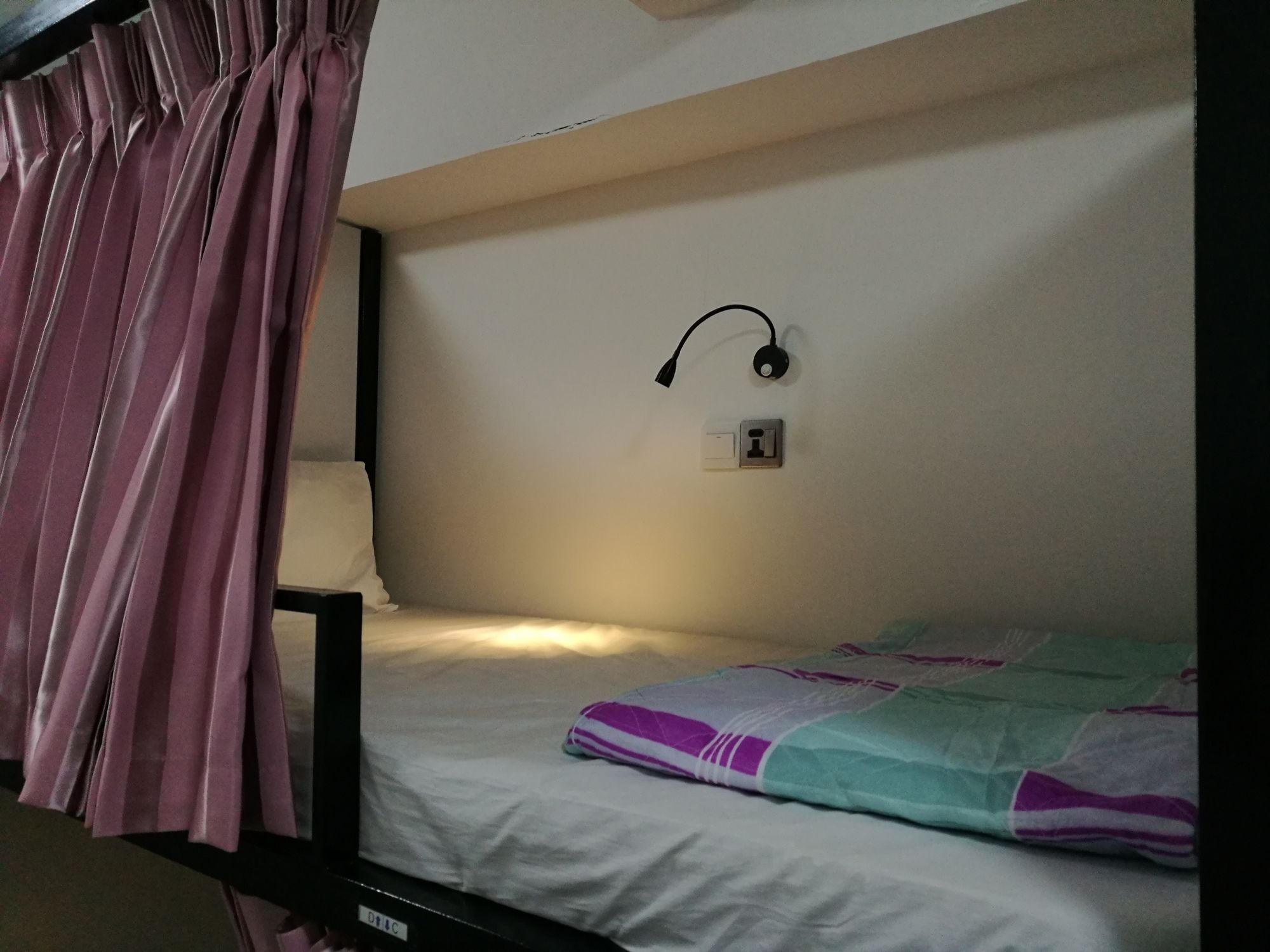 Dengba Hostel Yangon Ngoại thất bức ảnh