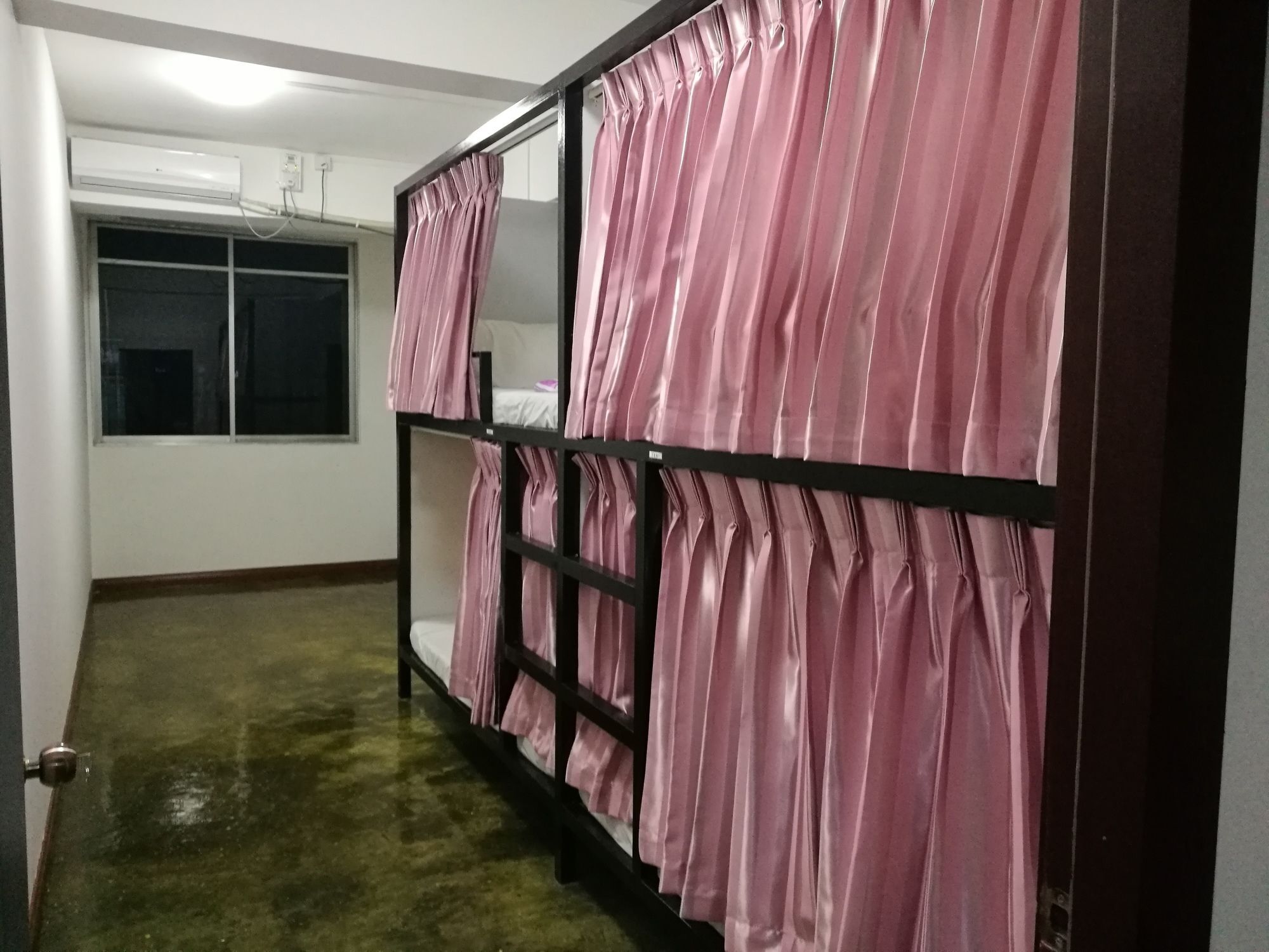 Dengba Hostel Yangon Ngoại thất bức ảnh