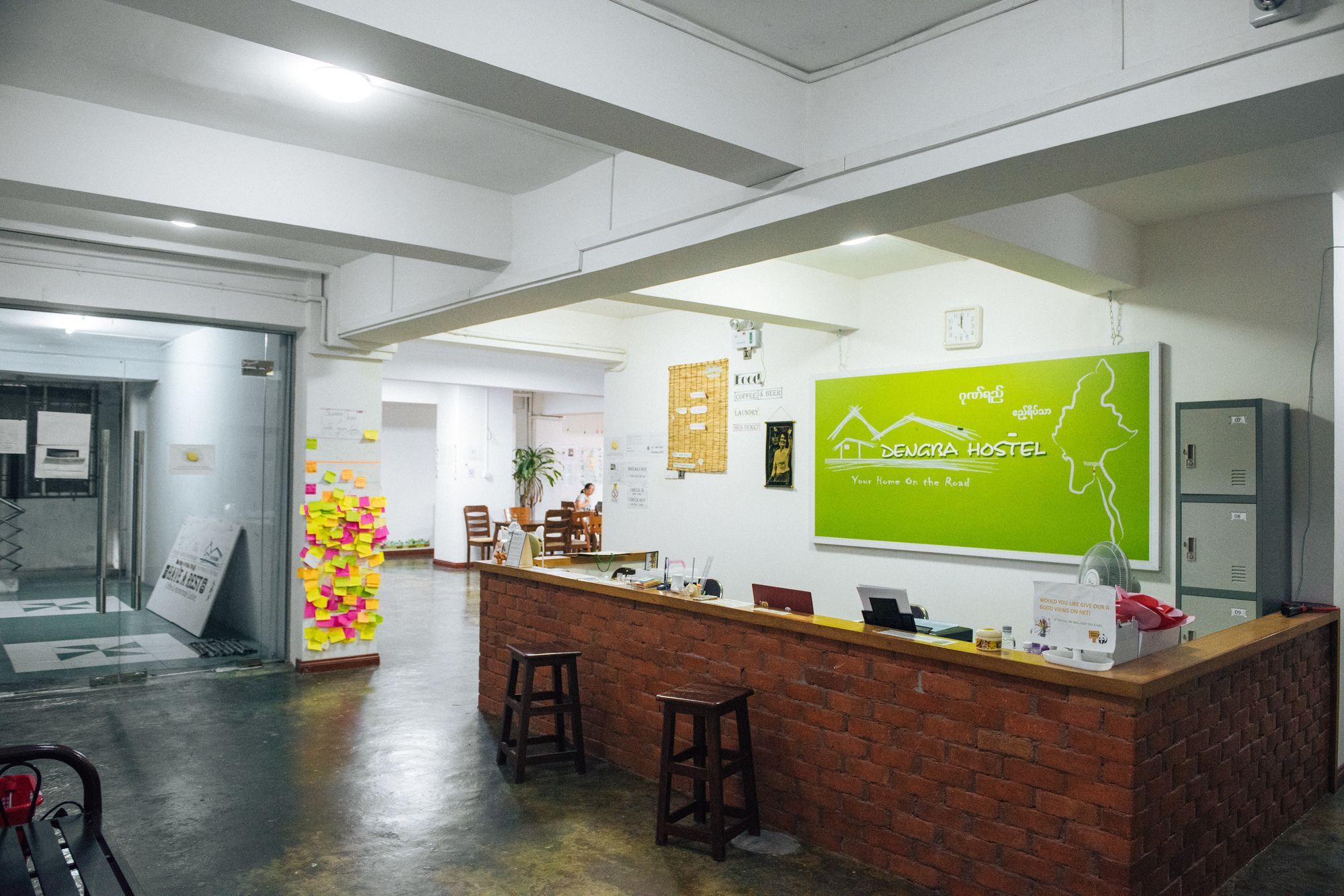 Dengba Hostel Yangon Ngoại thất bức ảnh
