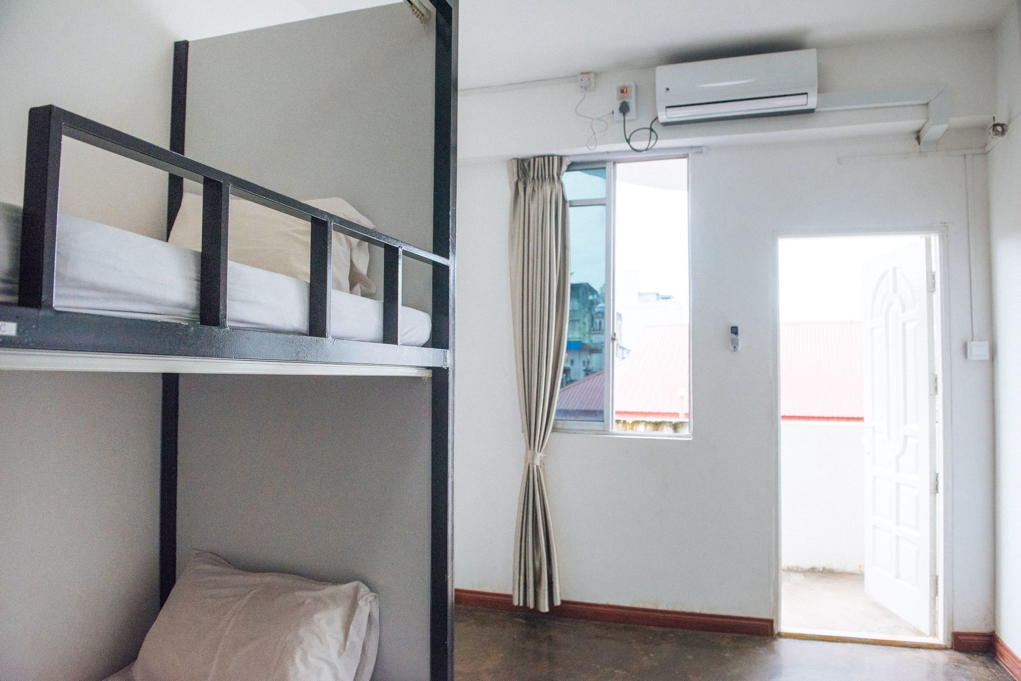 Dengba Hostel Yangon Ngoại thất bức ảnh